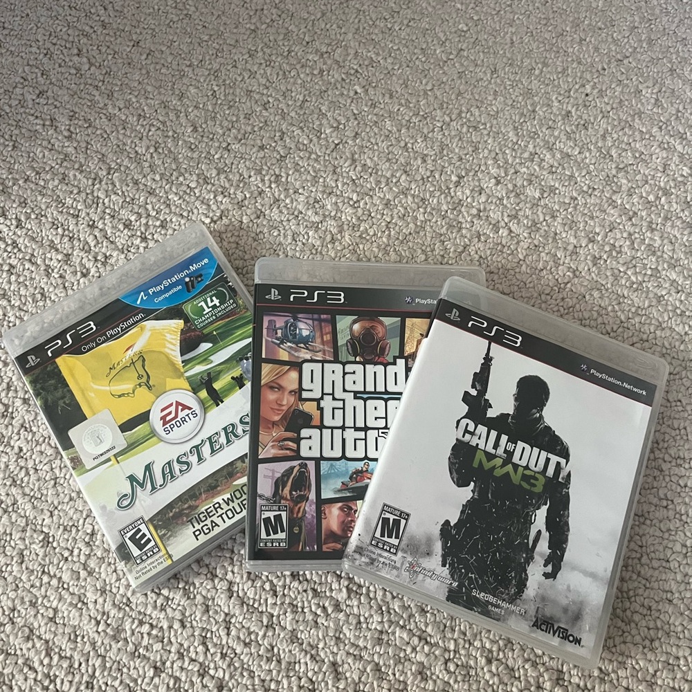 PlayStation 3 Game Bundle - Tiger Woods PGA Tour, GTA V, Call of Duty MW3